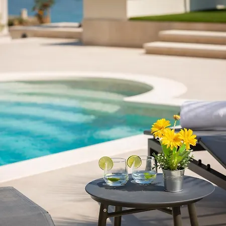 Beachfront Anemona With Pool
