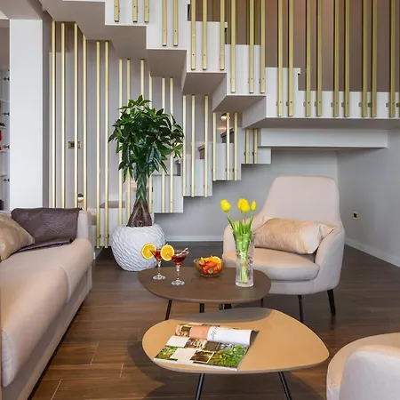 Villa Beachfront Anemona With Pool