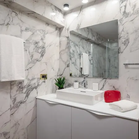 Villa Beachfront Anemona With Pool