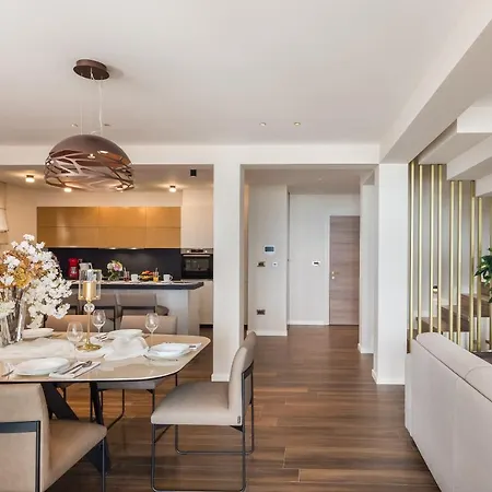 Beachfront Anemona With Pool Villa Kaštela