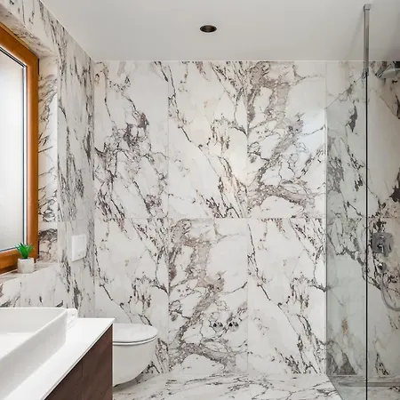 Beachfront Anemona With Pool Kaštela