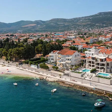 Beachfront Anemona With Pool Villa Kastela