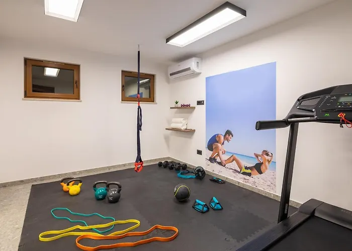 Beachfront Anemona With Pool Вилла *