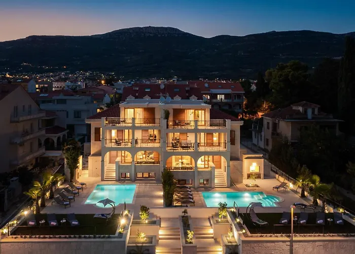 Beachfront Anemona With Pool Вилла *