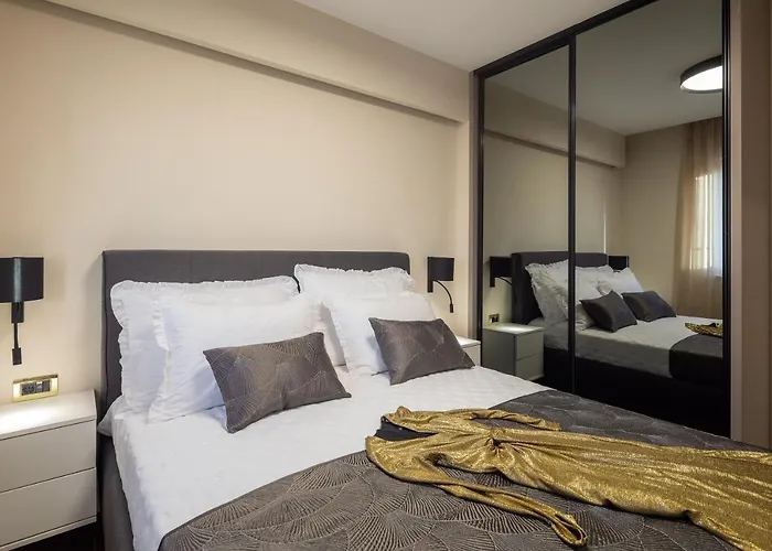 Beachfront Anemona With Pool