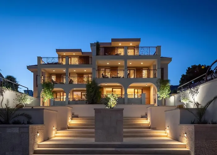 Beachfront Anemona With Pool