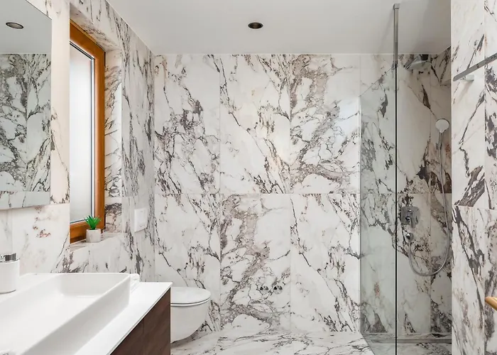 Beachfront Anemona With Pool Каштела